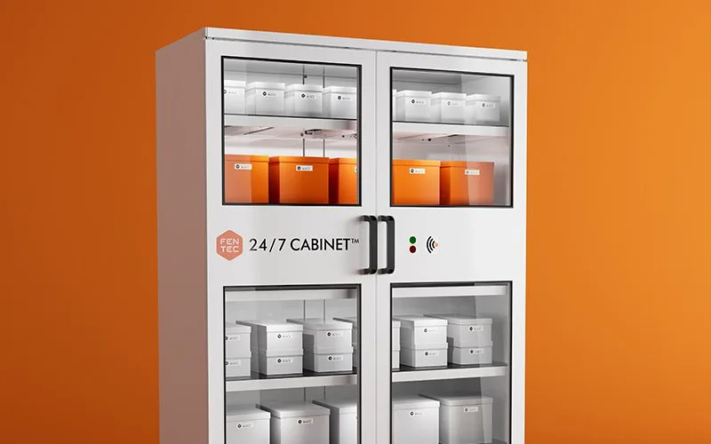 FENTEC_247_Cabinet_glassydoors_www_close FENTEC_247_Cabinet_glassydoors